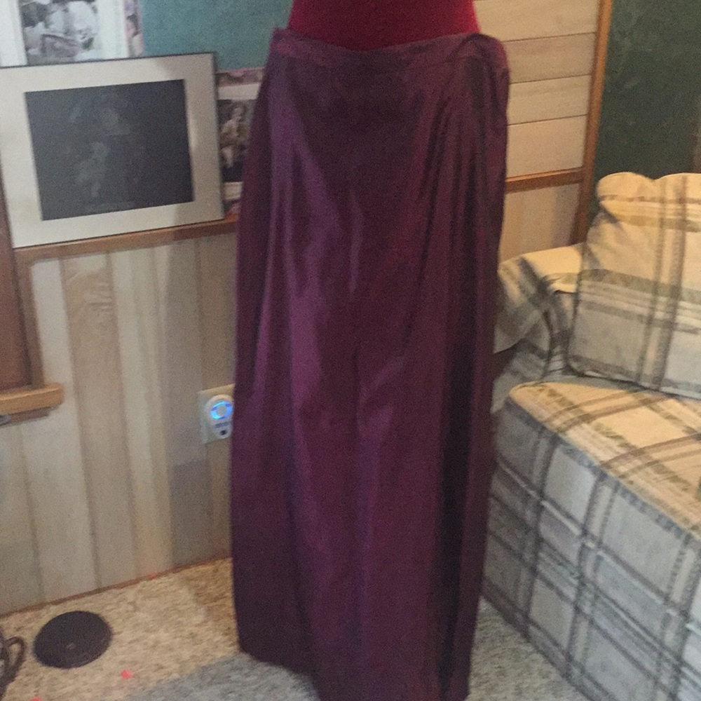 Formal skirt NWOT